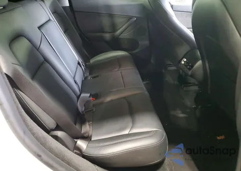 2022 Tesla Model Y from USA, damaged, VIN 7SAYGDEE1NA016470